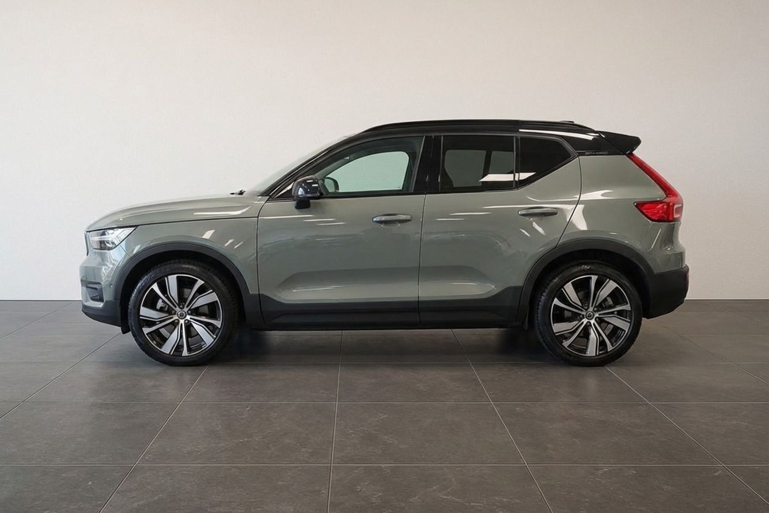 Volvo XC40 P8 Recharge Twin R-design AWD 408HK 5d Aut.