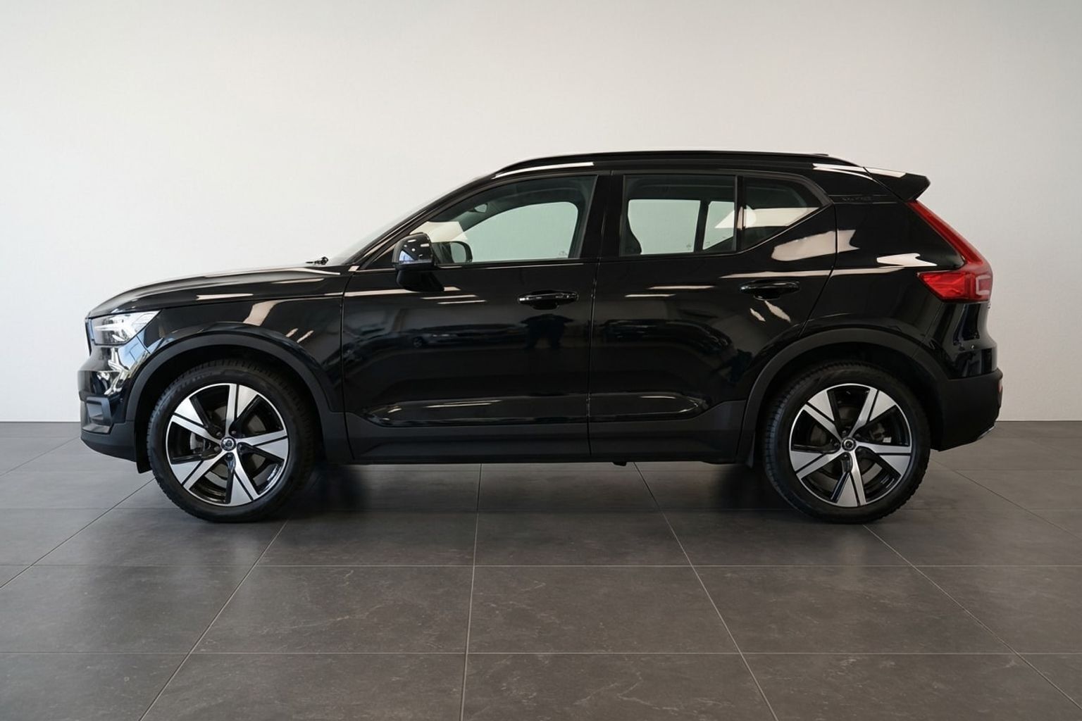 Volvo XC40 P6 Recharge Core 231HK 5d Aut.