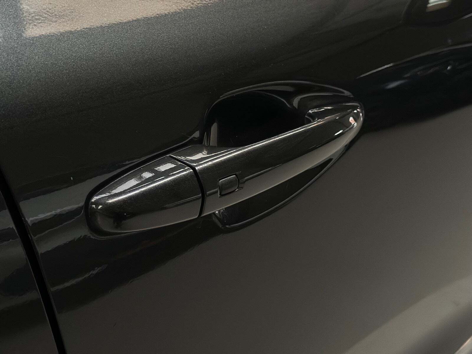 Grå Kia e-Niro fra 2022