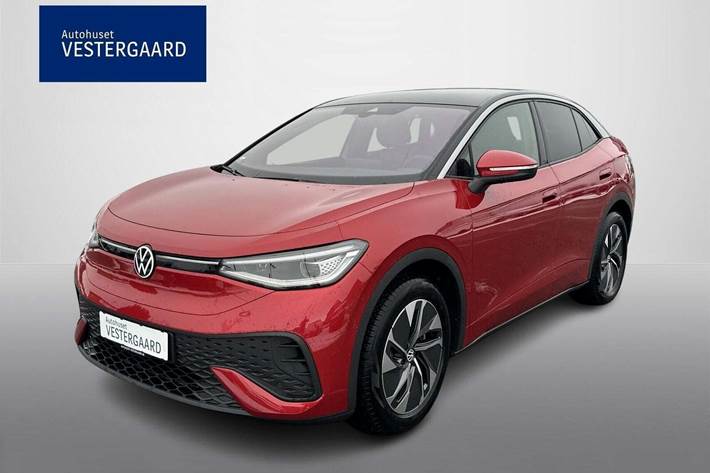 Rød VW ID.5 fra 2025 set udefra