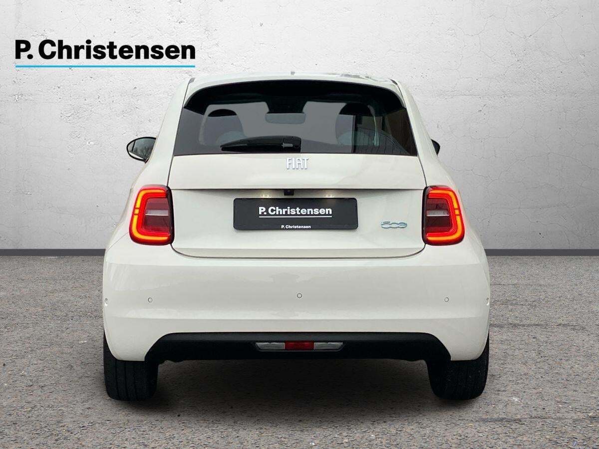 Fiat 500e 42 la Prima 3+1