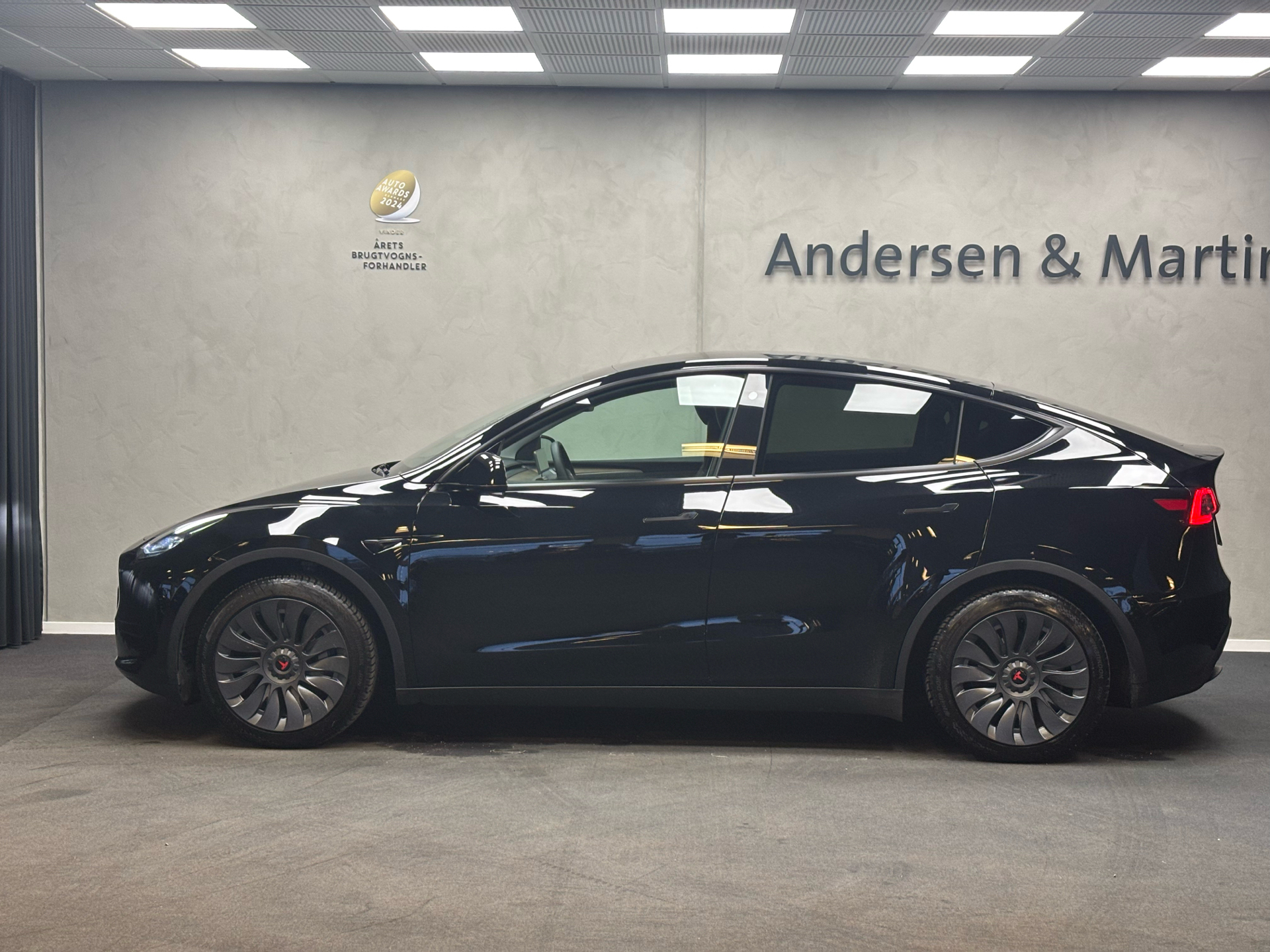 Tesla Model Y EL RWD 299HK 5d Aut.