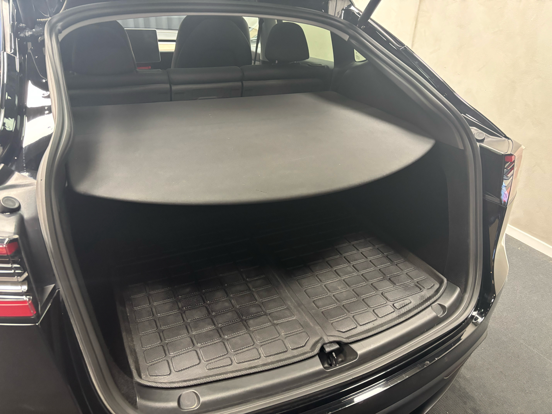 Tesla Model Y EL RWD 299HK 5d Aut.