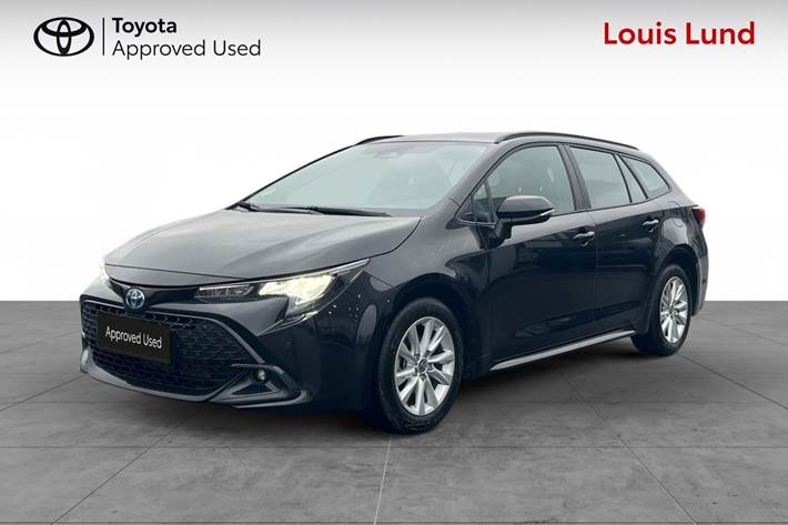 Sort Toyota Corolla fra 2025 set udefra