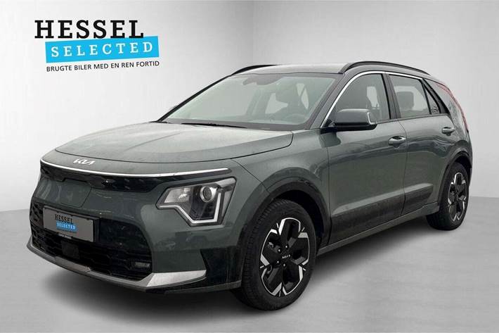 Grøn Kia Niro fra 2023 set udefra