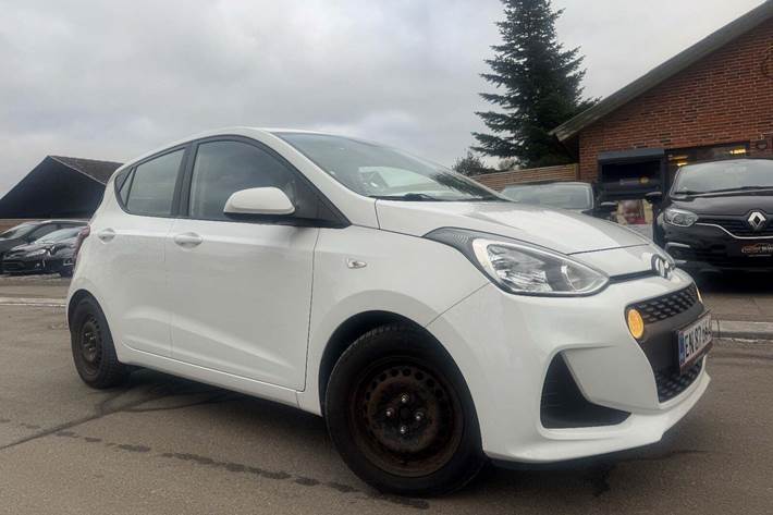 undefined Hyundai i10 fra 2017 set udefra