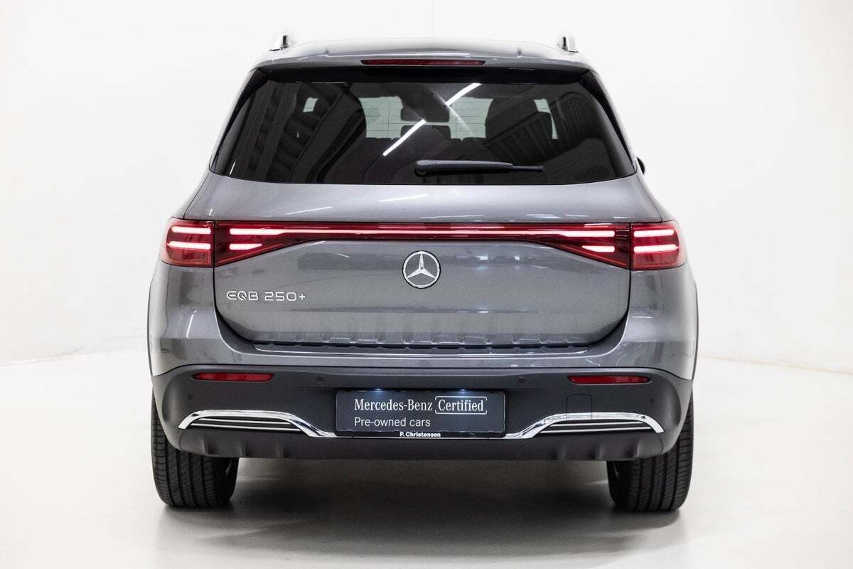 Mercedes EQB250+ AMG Premium