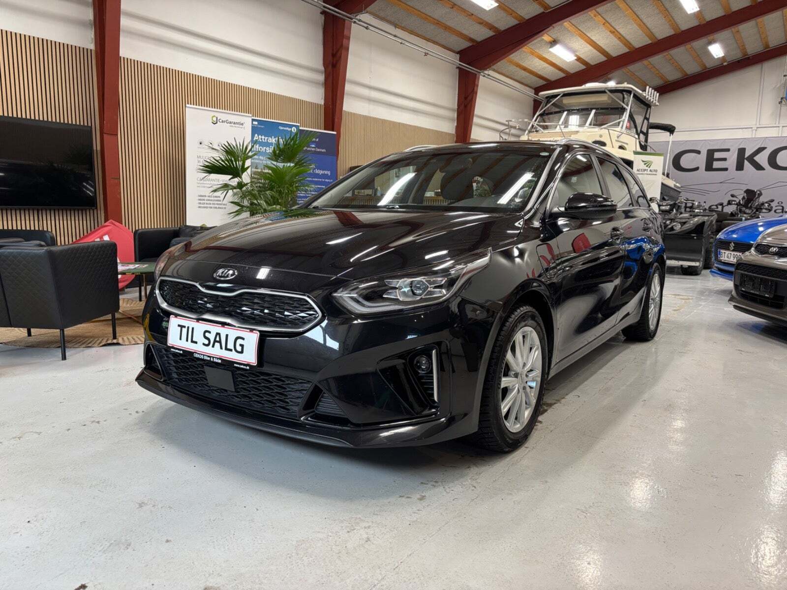 Kia Ceed 1,6 PHEV Prestige SW DCT