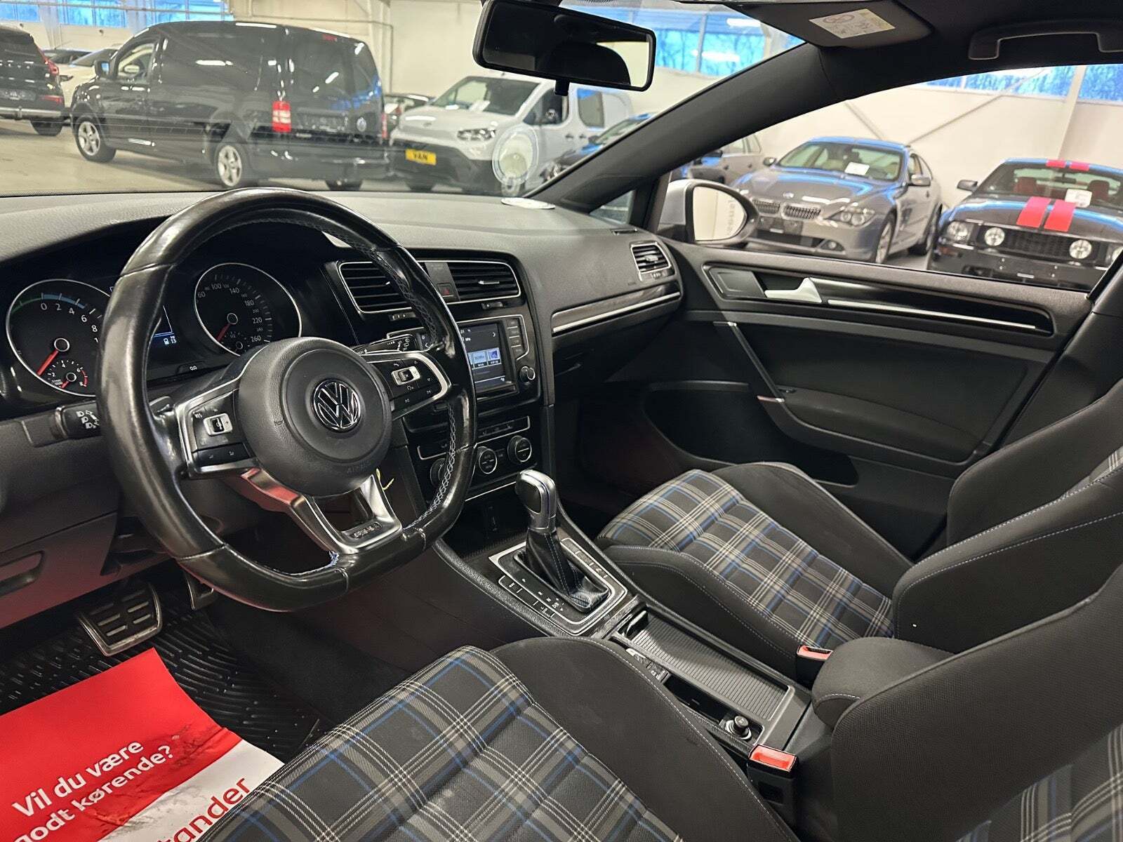 Sølv VW Golf VII fra 2017