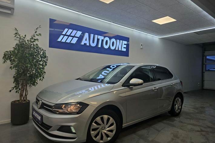 Sølv VW Polo fra 2019