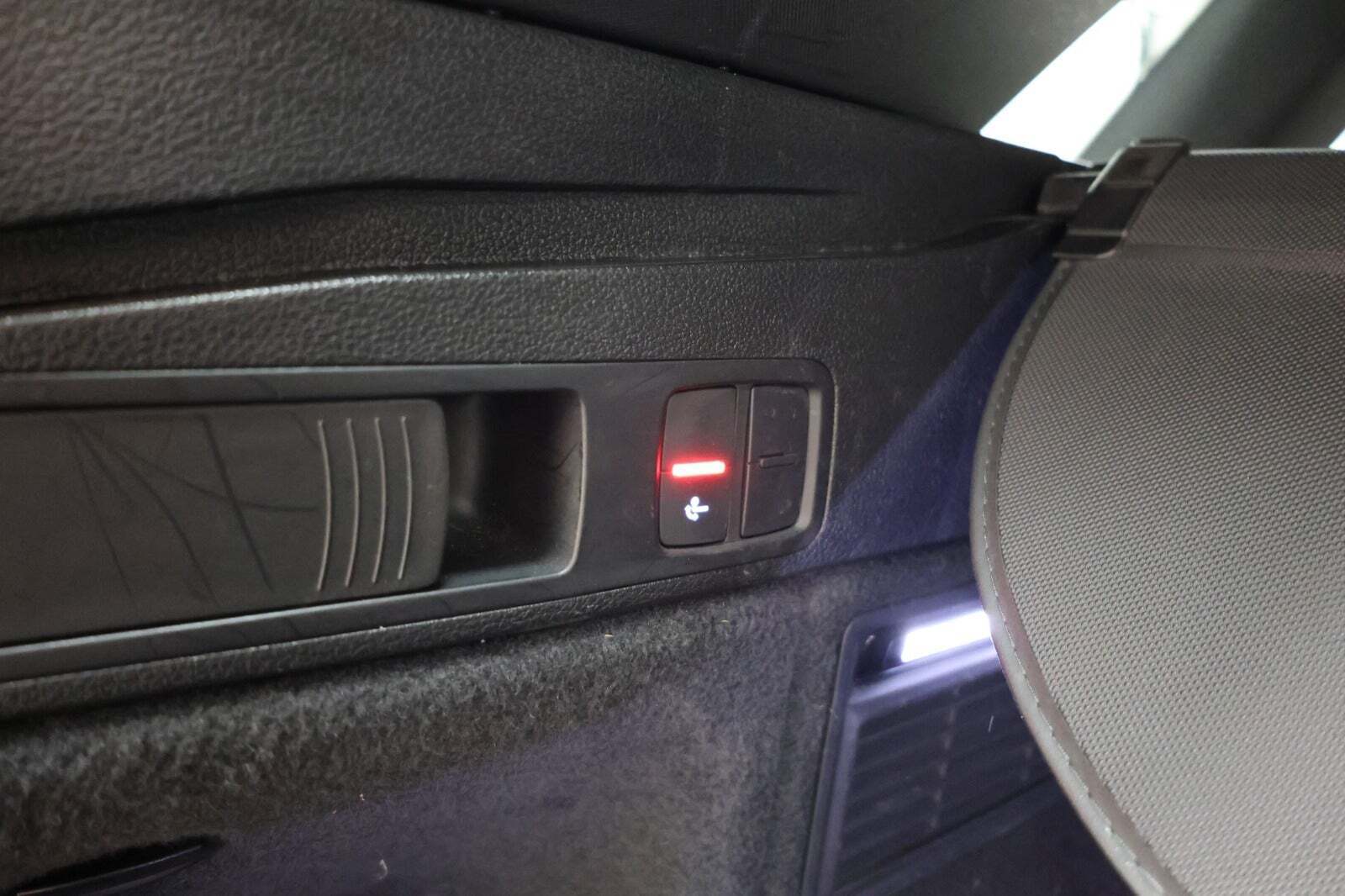 Grå Audi Q5 fra 2022