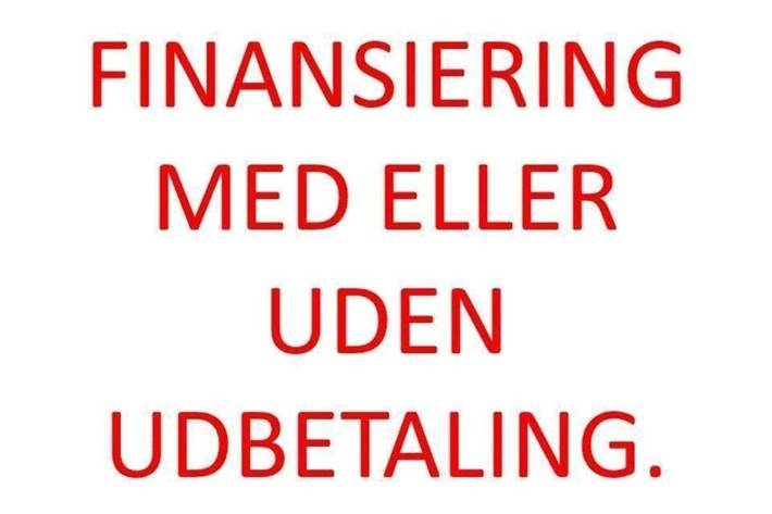 Grå Skoda Octavia fra 2019