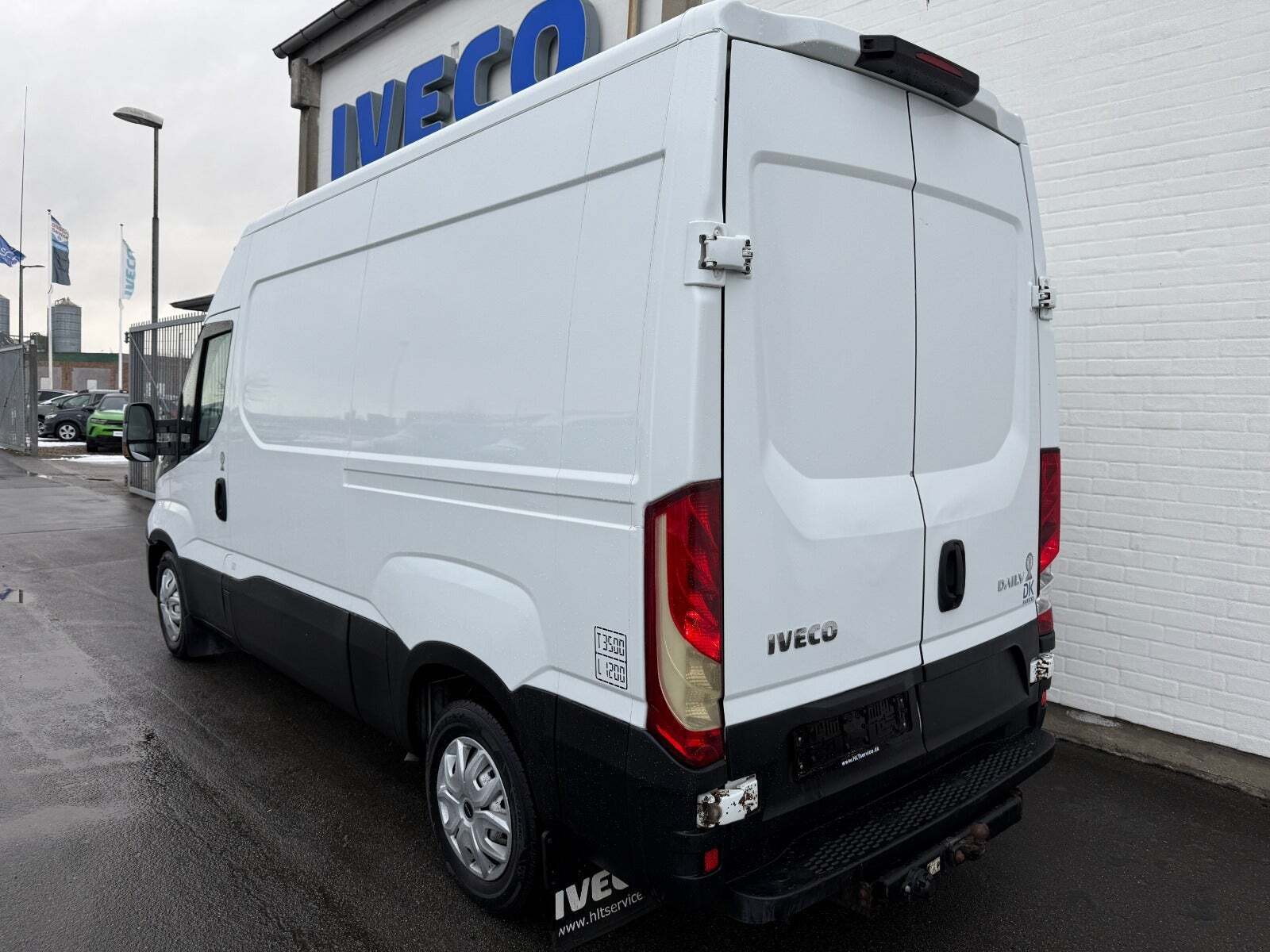 Iveco Daily 2,3 35S15 10,8m³ Van