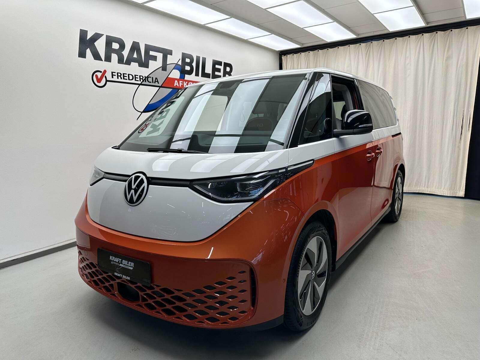 VW ID.Buzz 77 Pro SWB