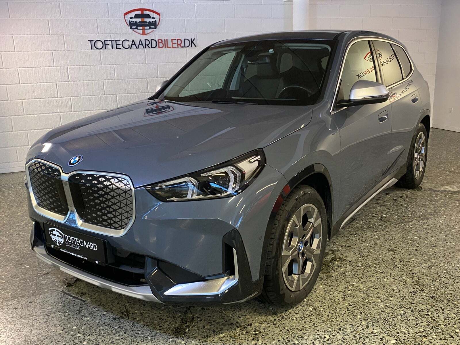 BMW iX1 xDrive30 X-Line