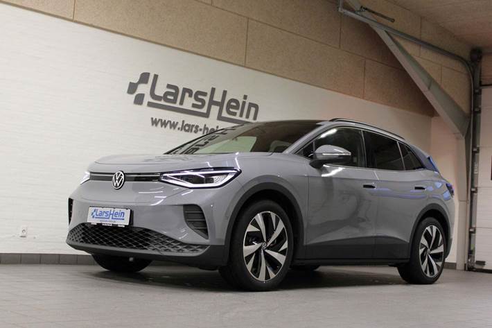 Grå VW ID.4 fra 2025 set udefra