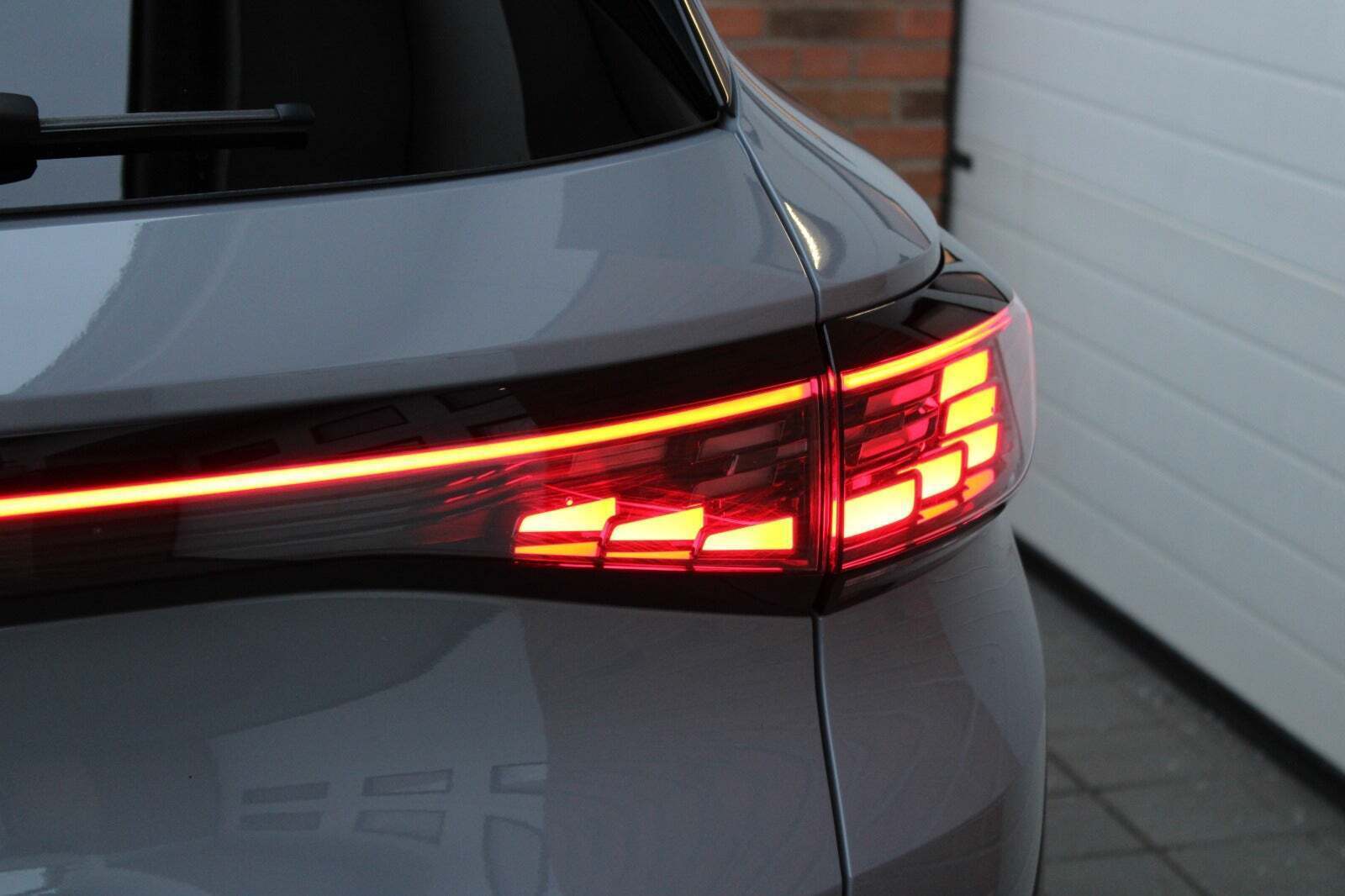 Grå VW ID.4 fra 2025