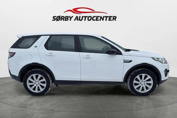 Hvid Land Rover Discovery Sport fra 2019