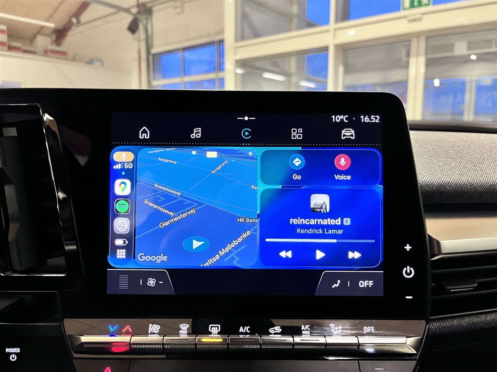 Grå Renault Mégane fra 2022