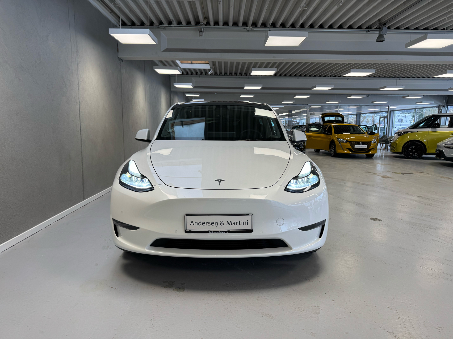Tesla Model Y EL Long Range AWD 514HK 5d Aut.