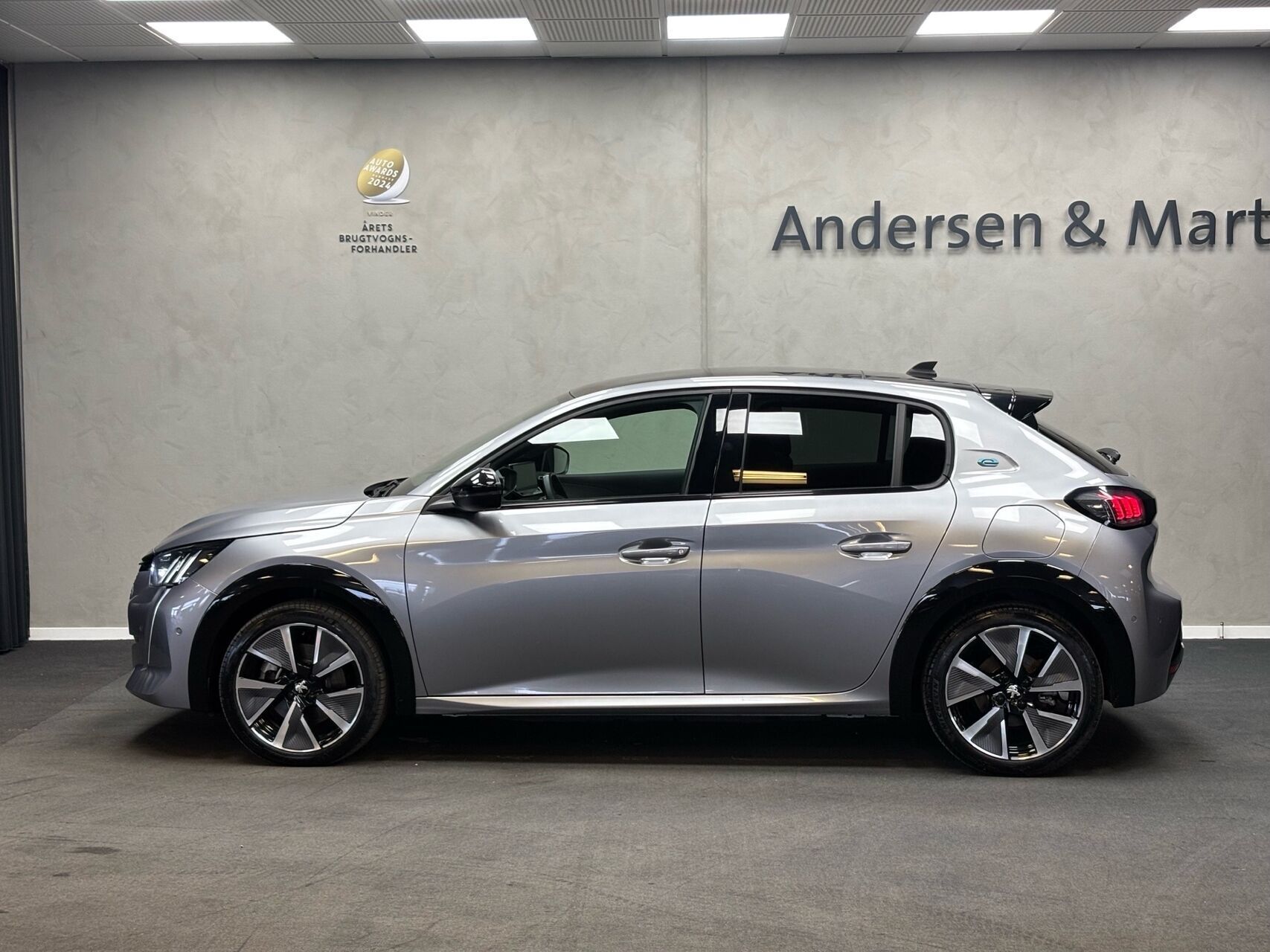 Peugeot e-208 EL GT Sky 136HK 5d Aut.