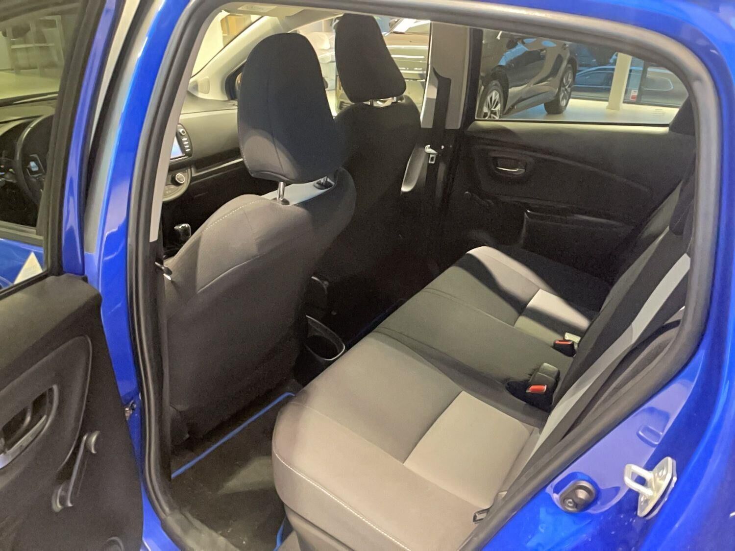 Toyota Yaris 1,5 Hybrid H2 Premium E-CVT 100HK 5d Trinl. Gear