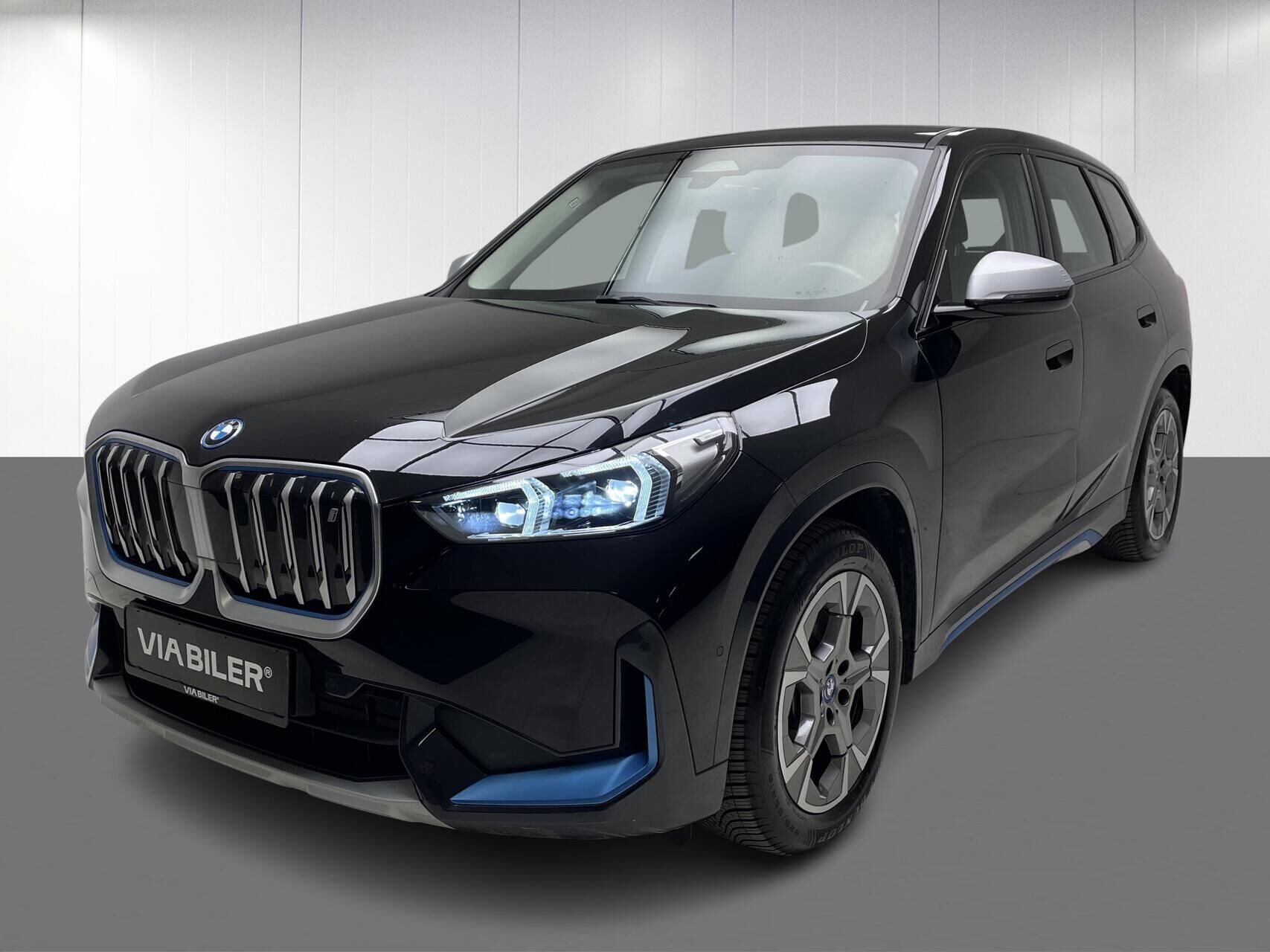 BMW iX1 xDrive30 EL xLine 4x4 313HK 5d Aut.