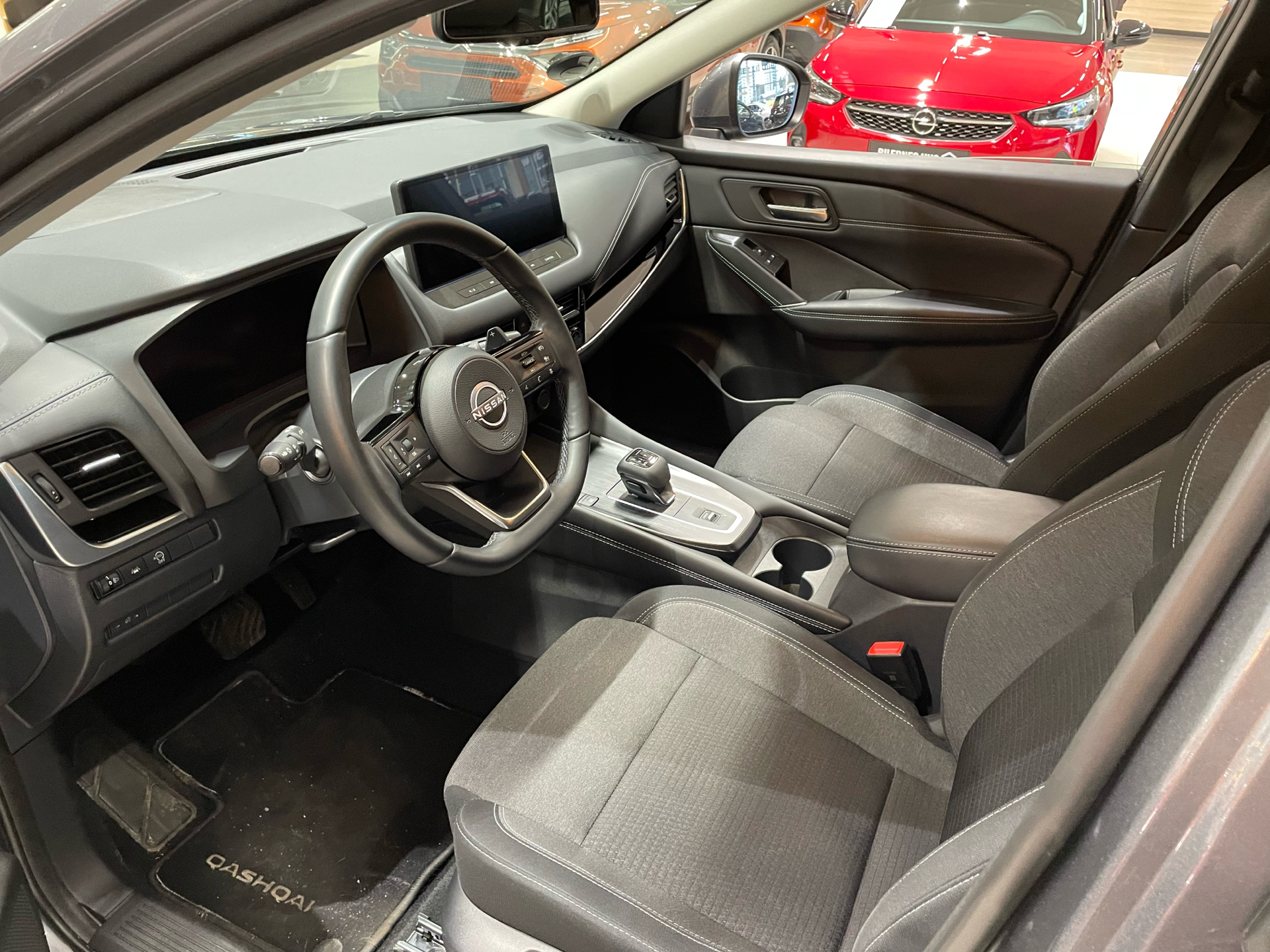 Nissan Qashqai 1,3 MHEV  Mild hybrid N-Connecta X-Tronic 158HK 5d 7g Aut.