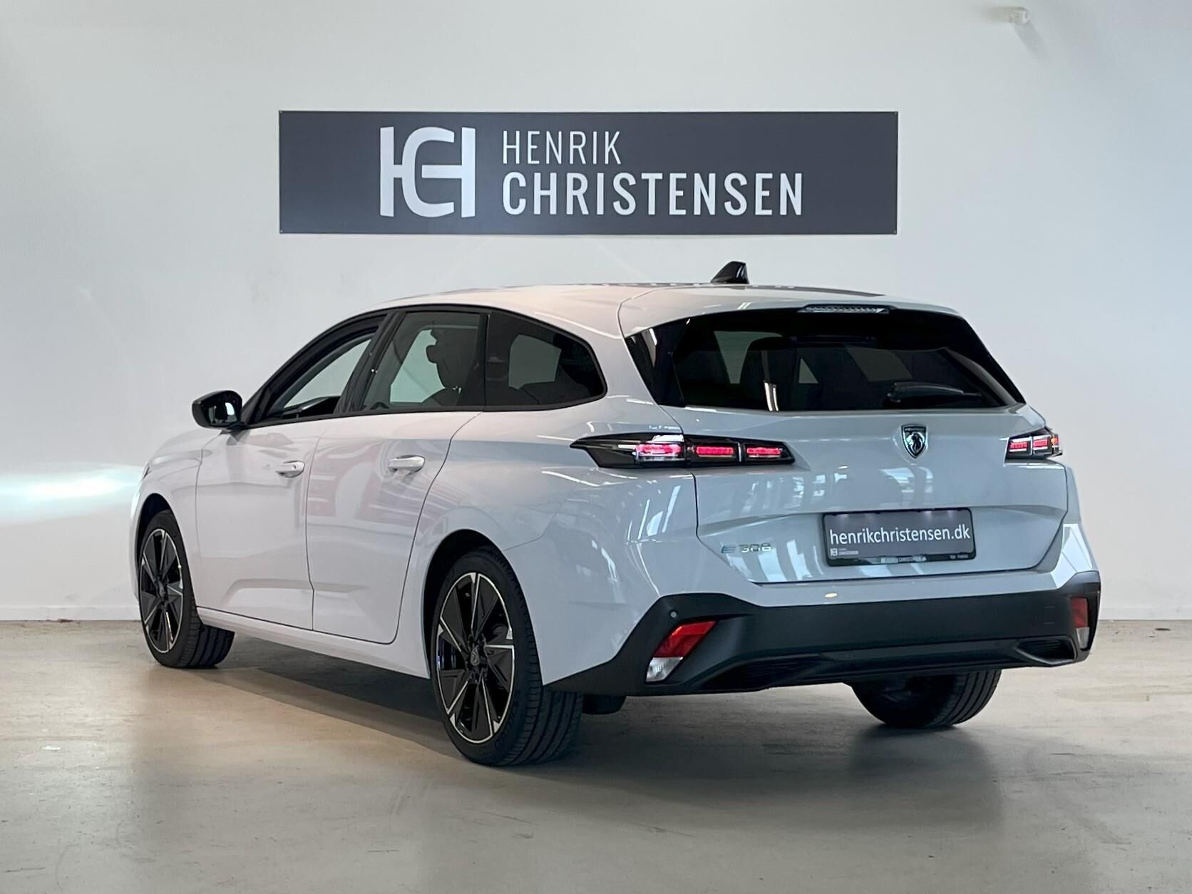 Peugeot E-308 EL Style 156HK Stc Aut.