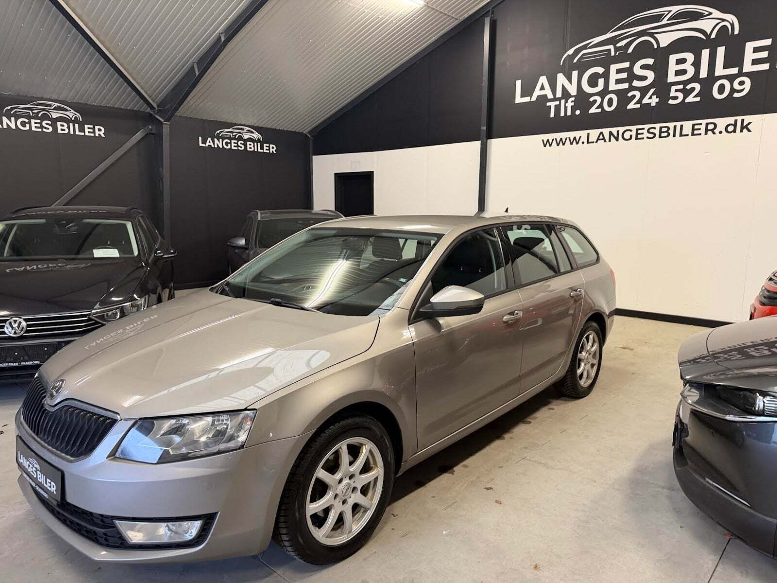 Skoda Octavia 1,6 TDi 105 Elegance Combi DSG