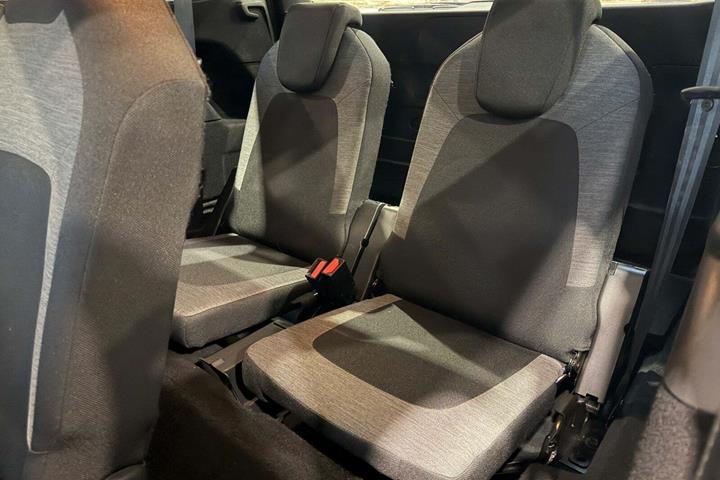 Hvid Citroën Grand C4 SpaceTourer fra 2020