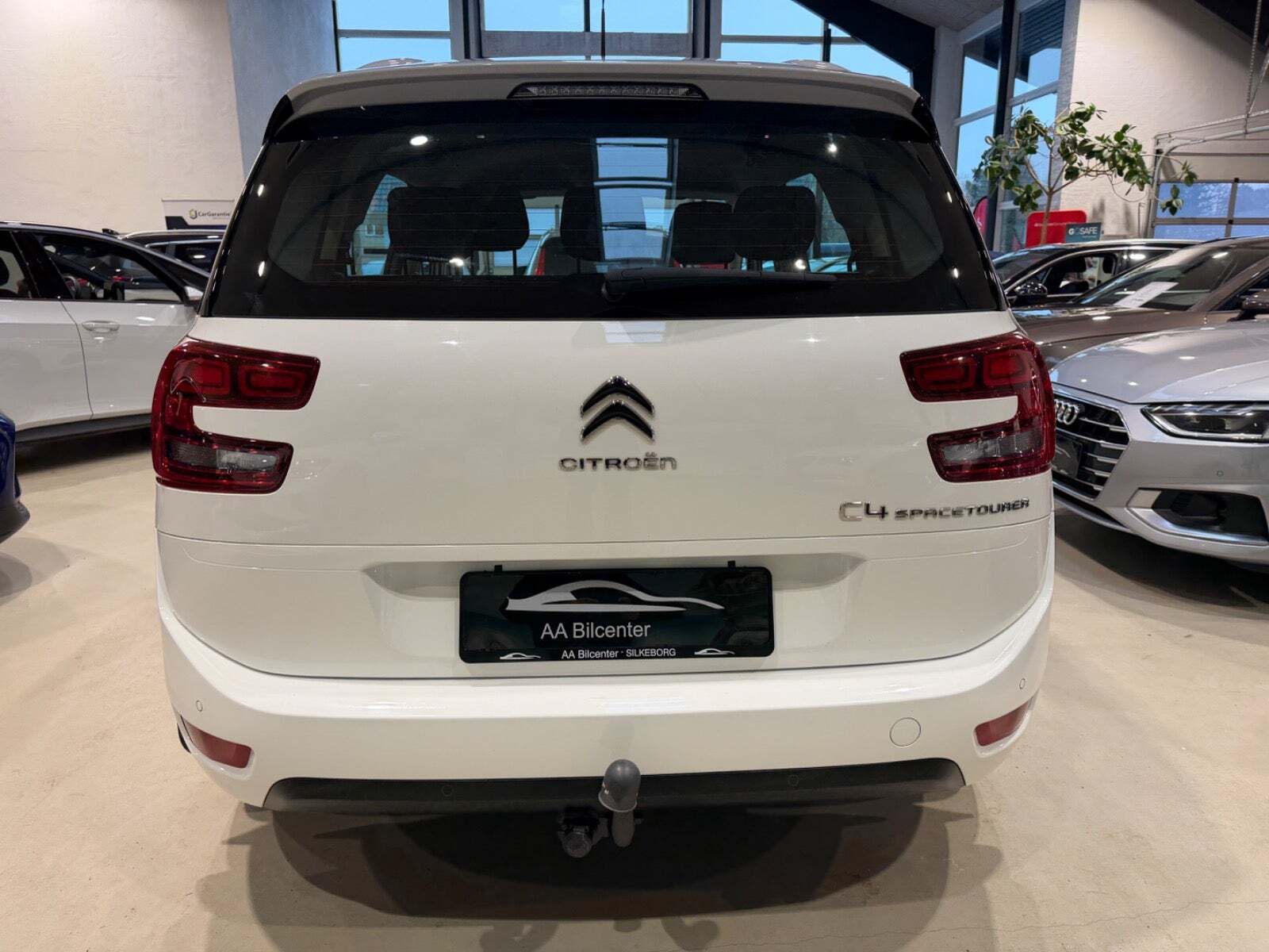 Hvid Citroën Grand C4 SpaceTourer fra 2020