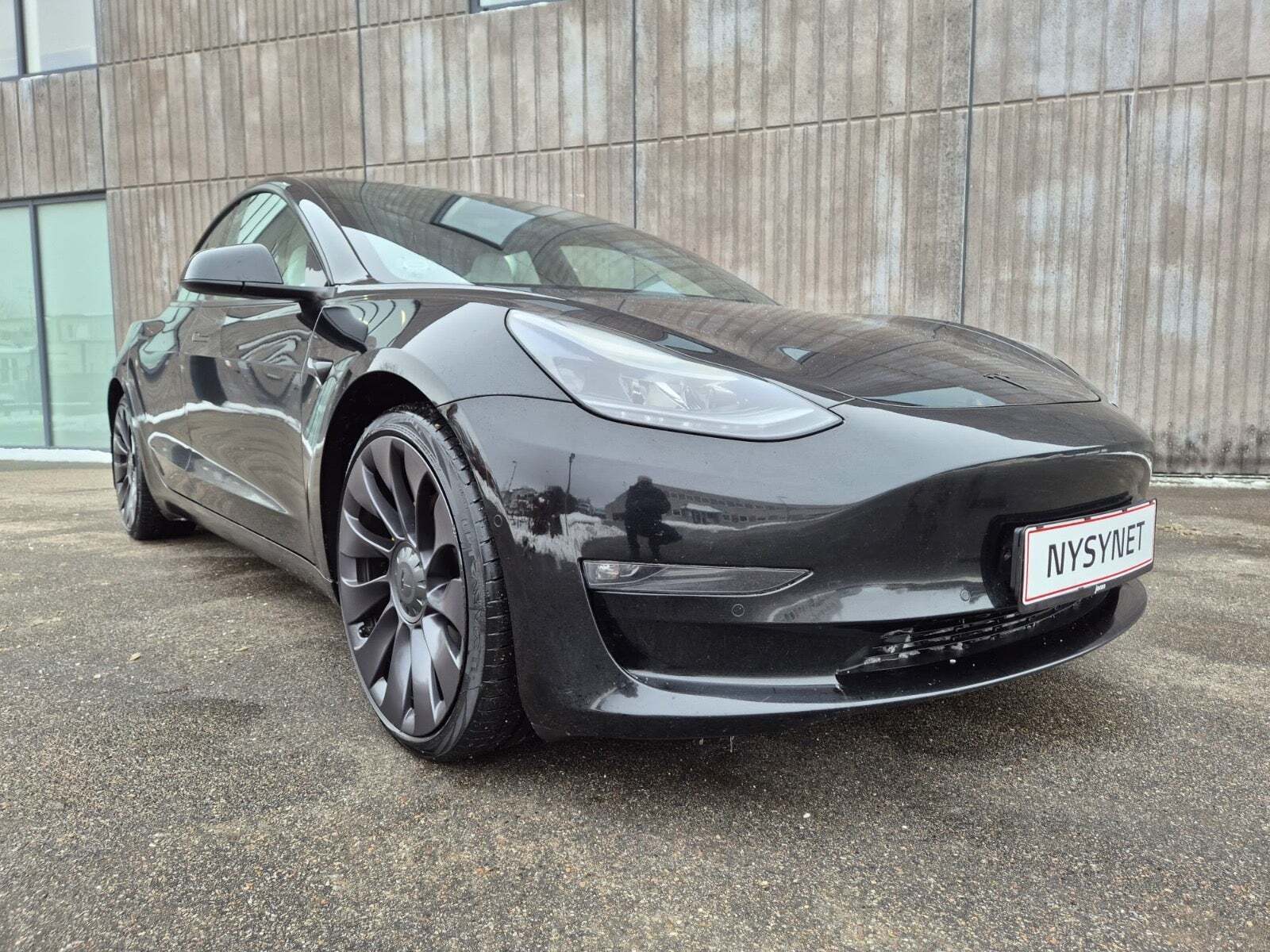 Tesla Model 3 Performance AWD