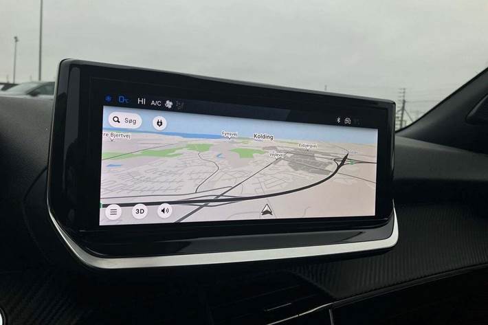 Sølv Peugeot e-2008 fra 2025