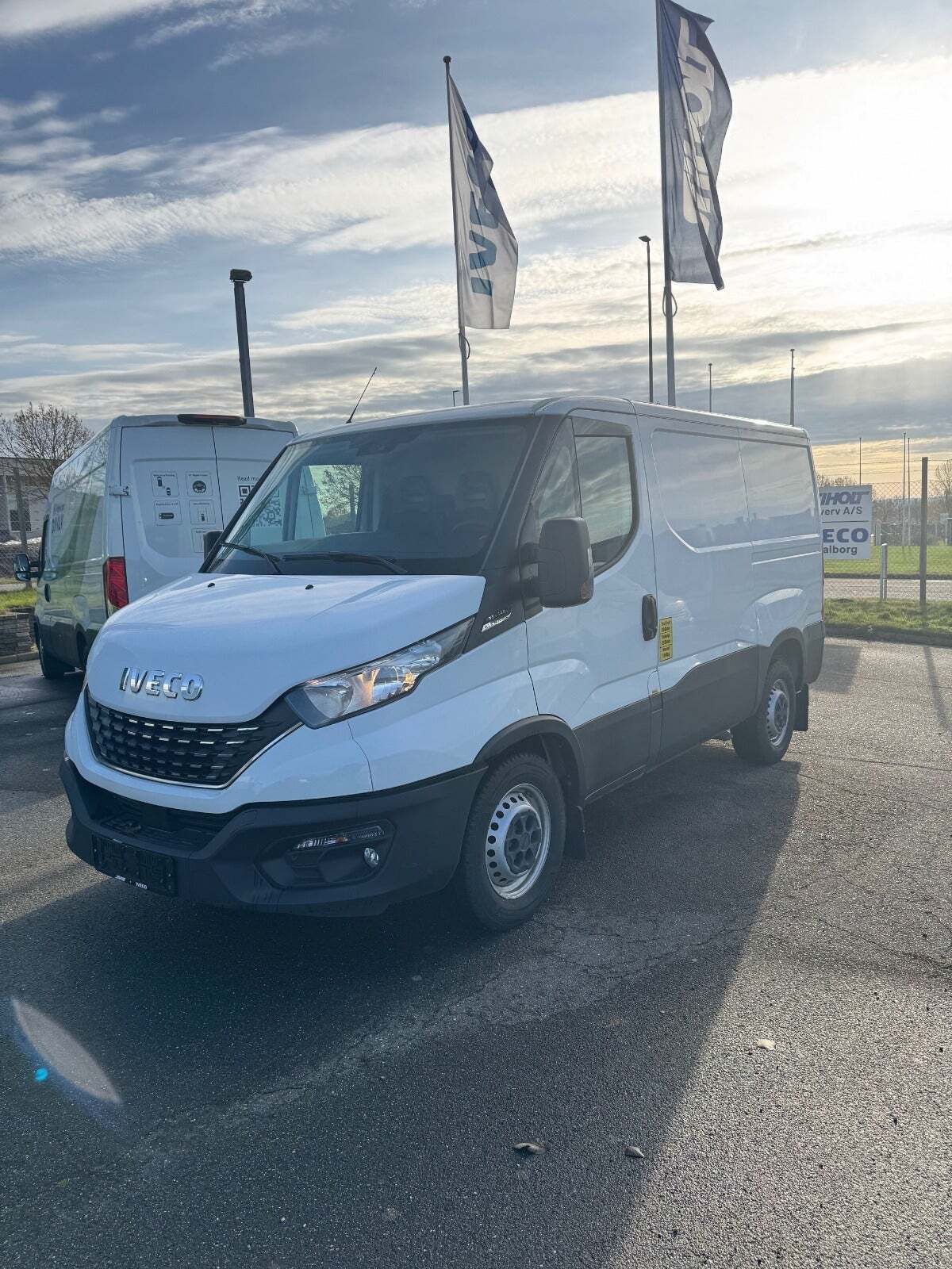 Iveco Daily 2,3 35S14 7,3m³ Van