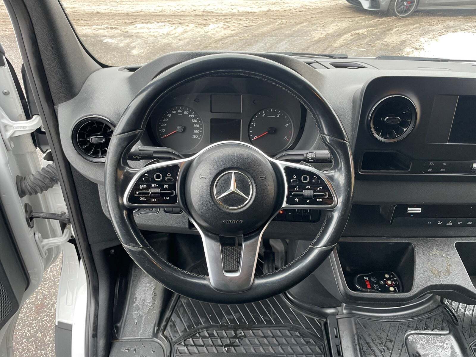 Hvid Mercedes Sprinter 316 fra 2019