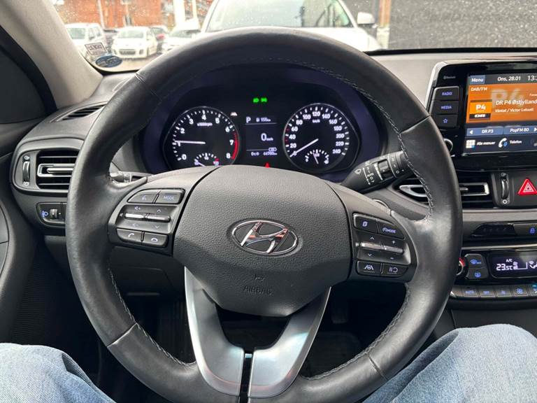 Hyundai i30 1,5 T-GDi mHEV Essential DCT