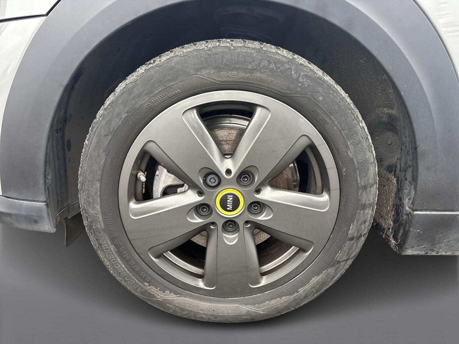 Grå Mini Cooper SE fra 2023