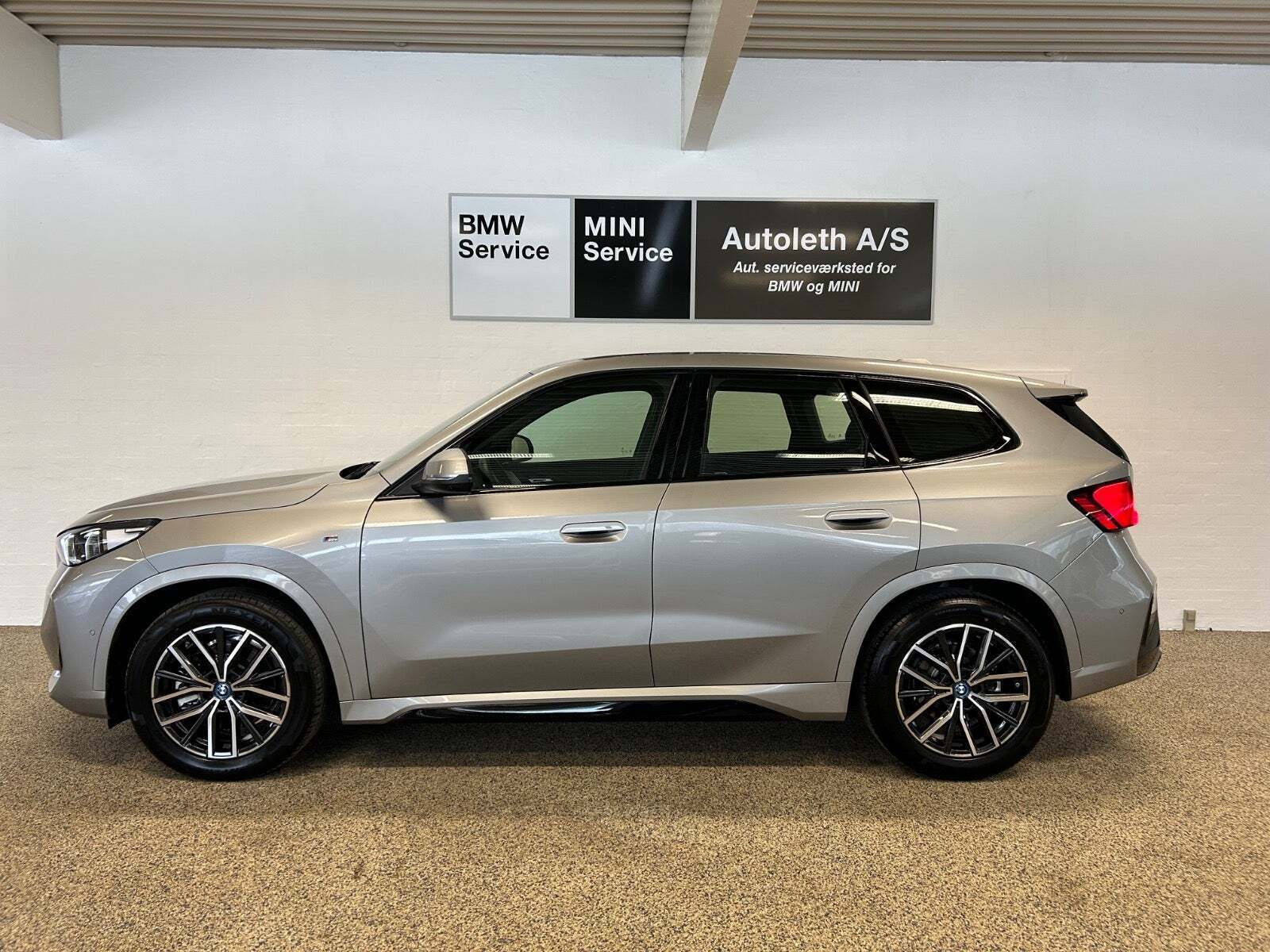 BMW iX1 xDrive30 Fully Charged M-Sport