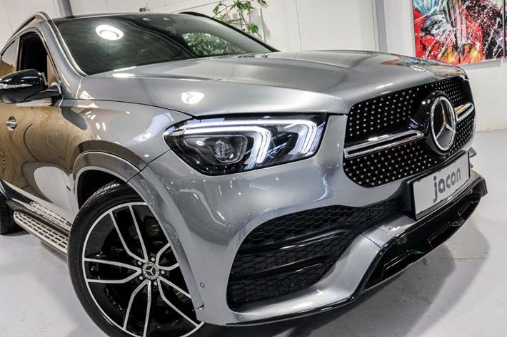Grå Mercedes GLE350 de fra 2023