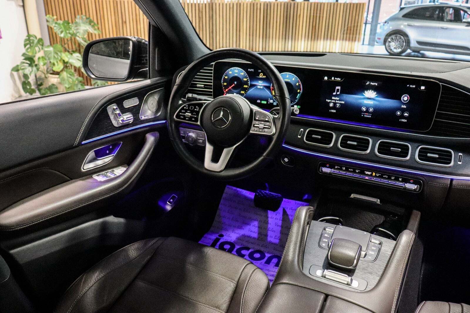 Grå Mercedes GLE350 de fra 2023