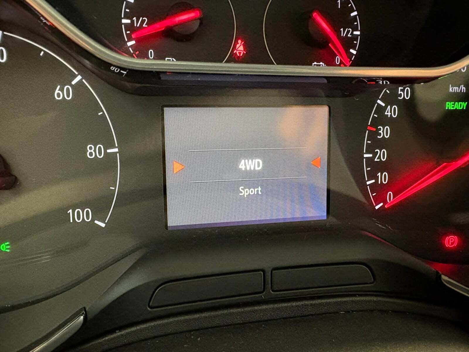 Grå Opel Grandland X fra 2020