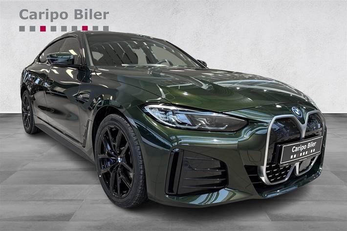 Grøn BMW i4 fra 2024 set udefra