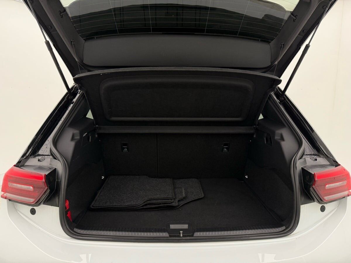 Hvid VW ID.3 fra 2023