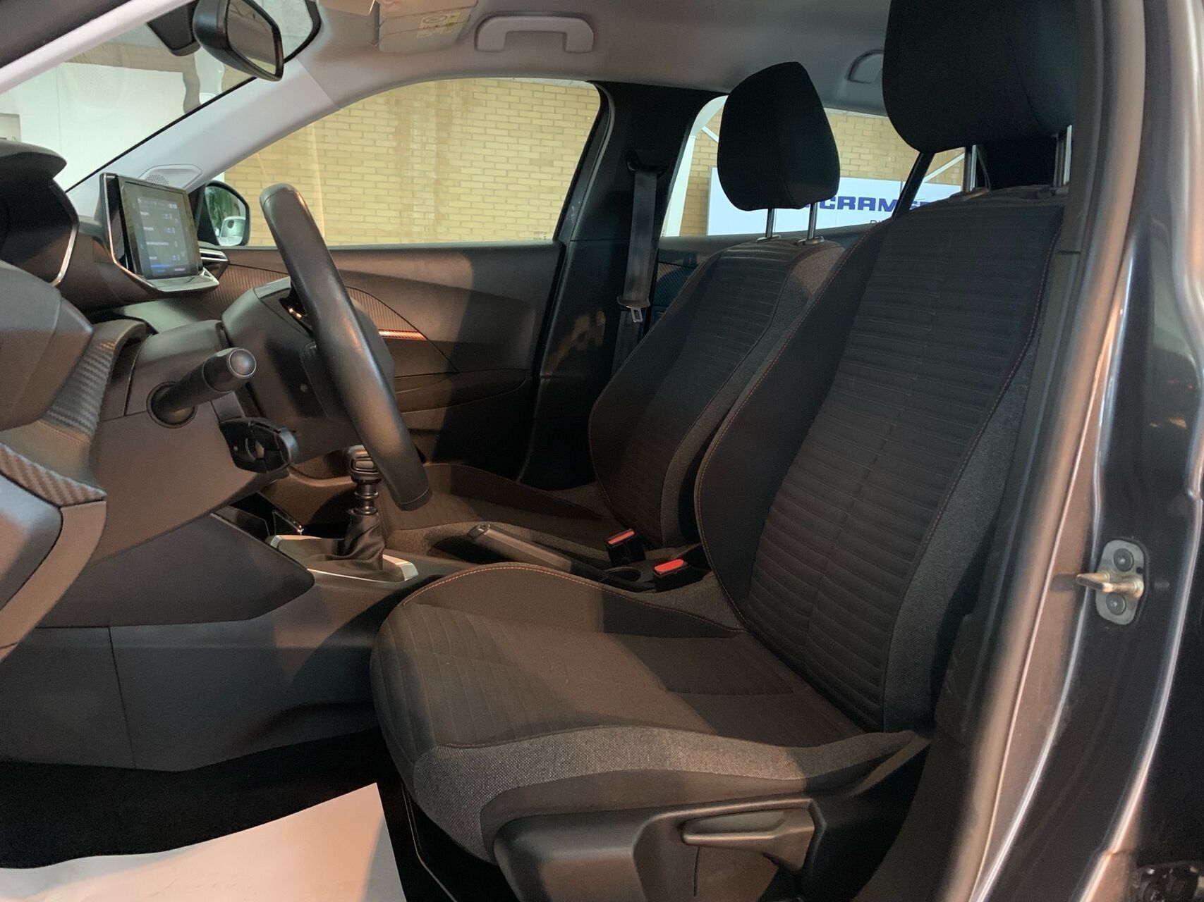 Peugeot 2008 1,2 PureTech Active Pack 130HK 5d