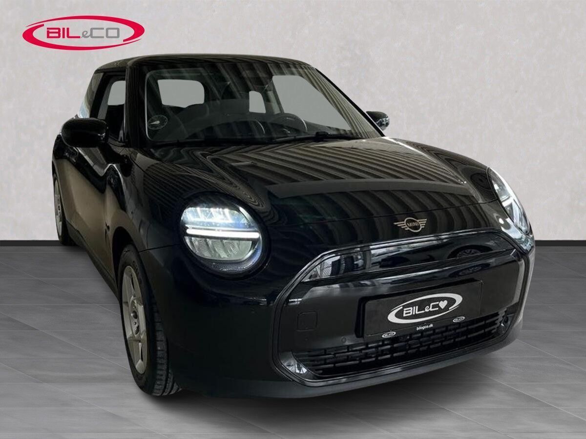 Sort Mini Cooper fra 2024