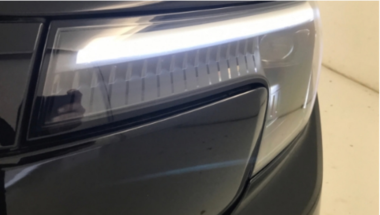 Sort Ford Explorer fra 2025