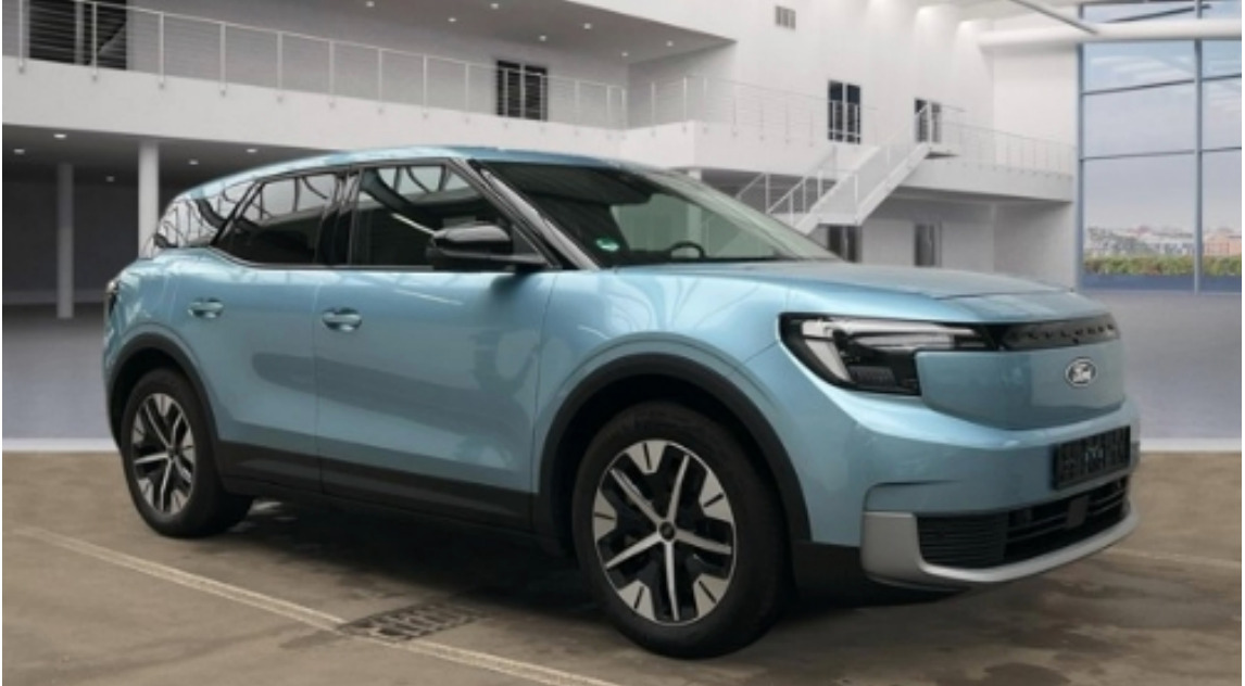 Ford Explorer 77 Select Extended Range