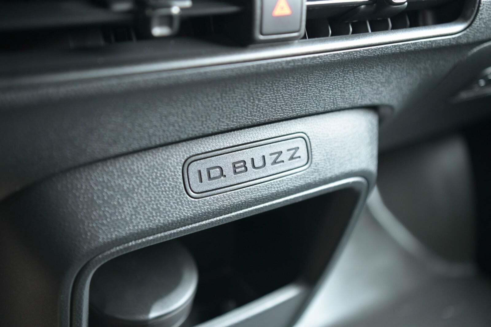 Hvid VW ID.Buzz fra 2025