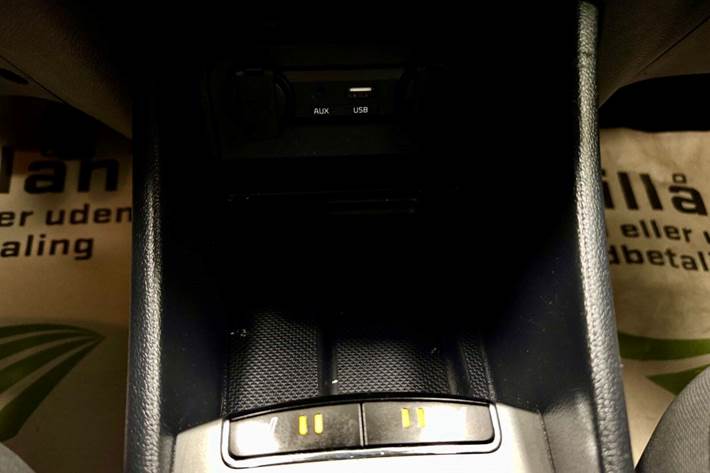 Sølv Kia Rio fra 2015